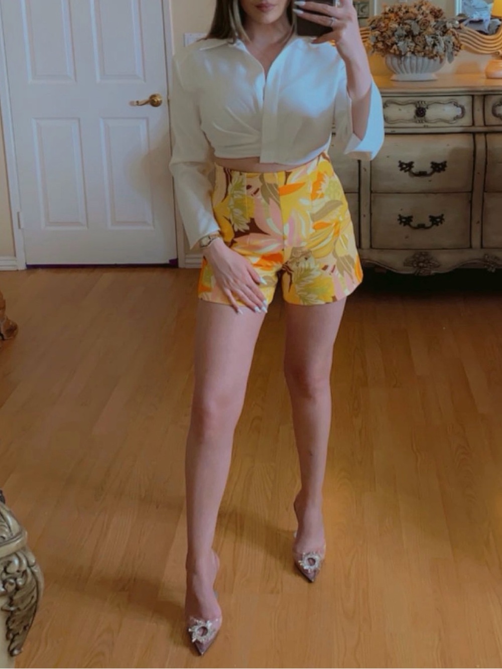 Zara Floral High-Waist Vacation Shorts - Yellow Multi